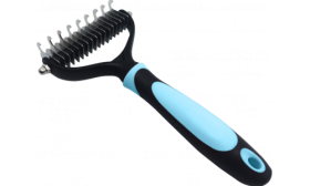 Blå flokekam for katter med anti-skli håndtak, stålblader og myke børster for skånsom pleie.